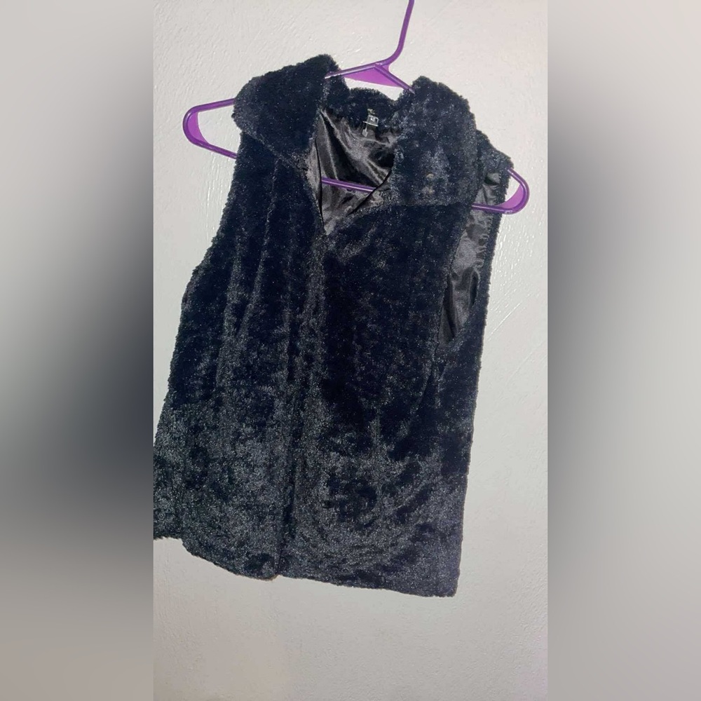 Faux Fur Vest in Black